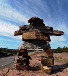 inukshuk stone statue